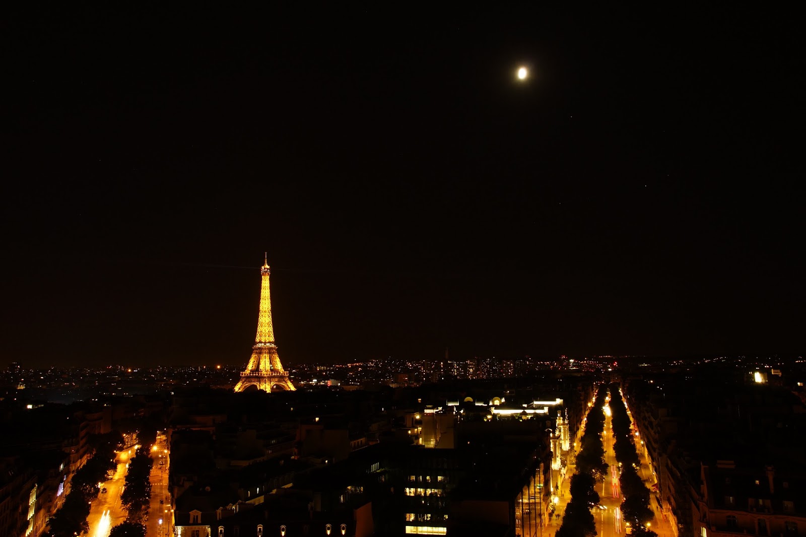 NIGHTLY, NIGHTLY PARIS